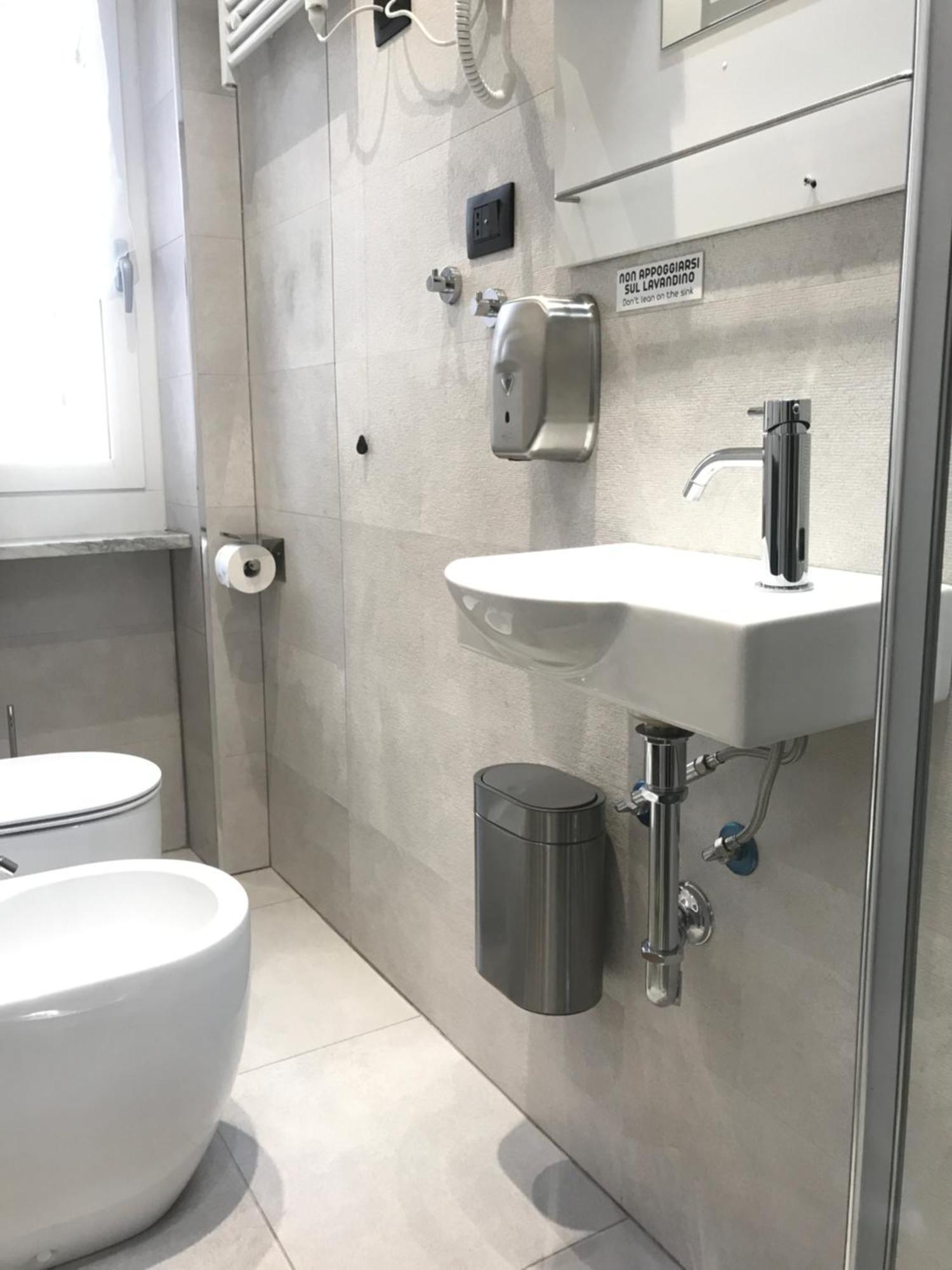 Drooms 4,0 Domotic Smart Self 24H,7 Vicino Treni Porta Susa E Centro Storico Turin Ngoại thất bức ảnh