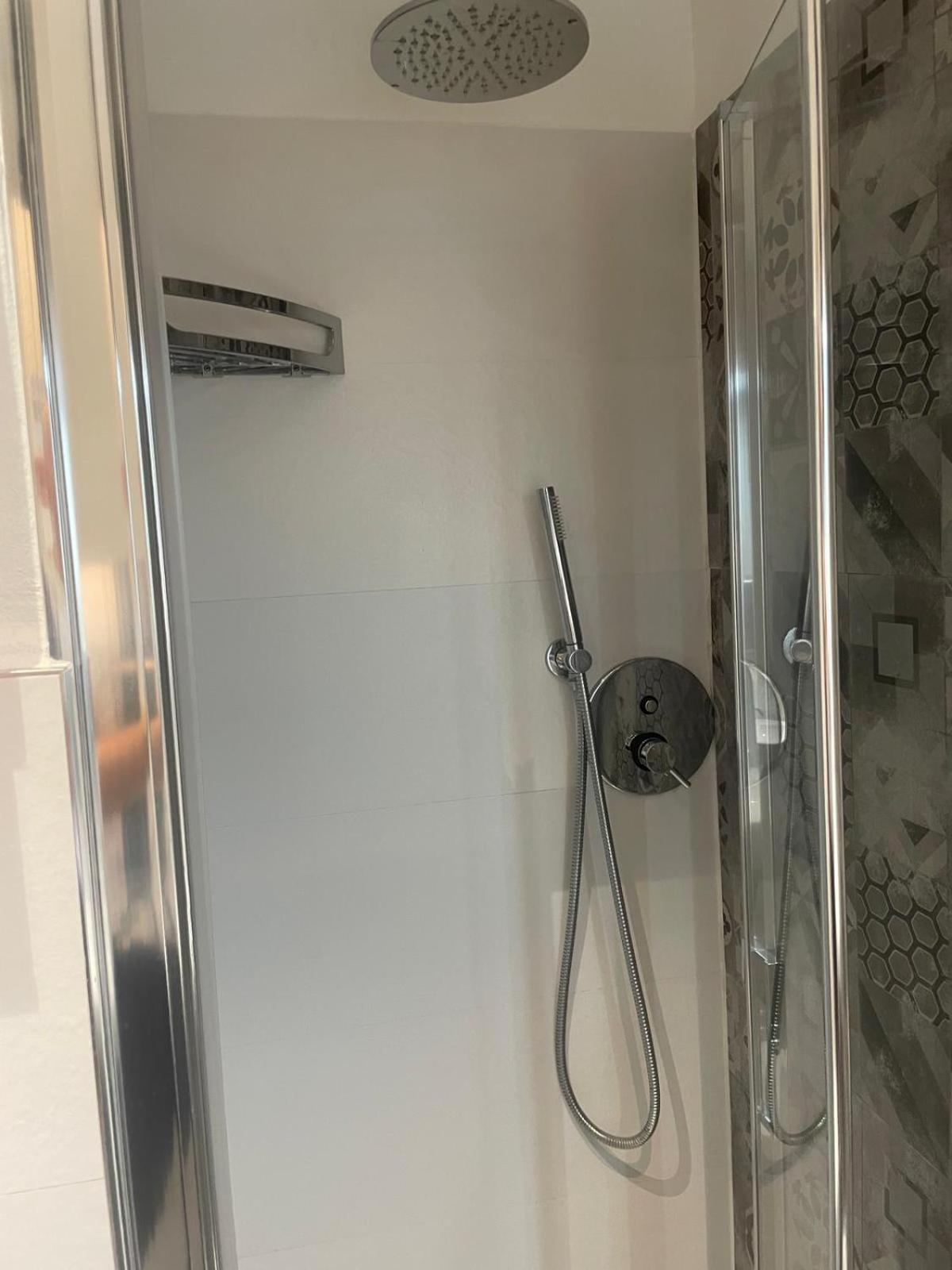 Drooms 4,0 Domotic Smart Self 24H,7 Vicino Treni Porta Susa E Centro Storico Turin Ngoại thất bức ảnh