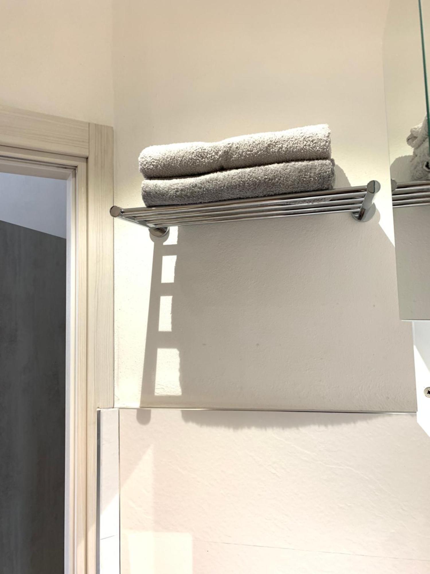Drooms 4,0 Domotic Smart Self 24H,7 Vicino Treni Porta Susa E Centro Storico Turin Ngoại thất bức ảnh