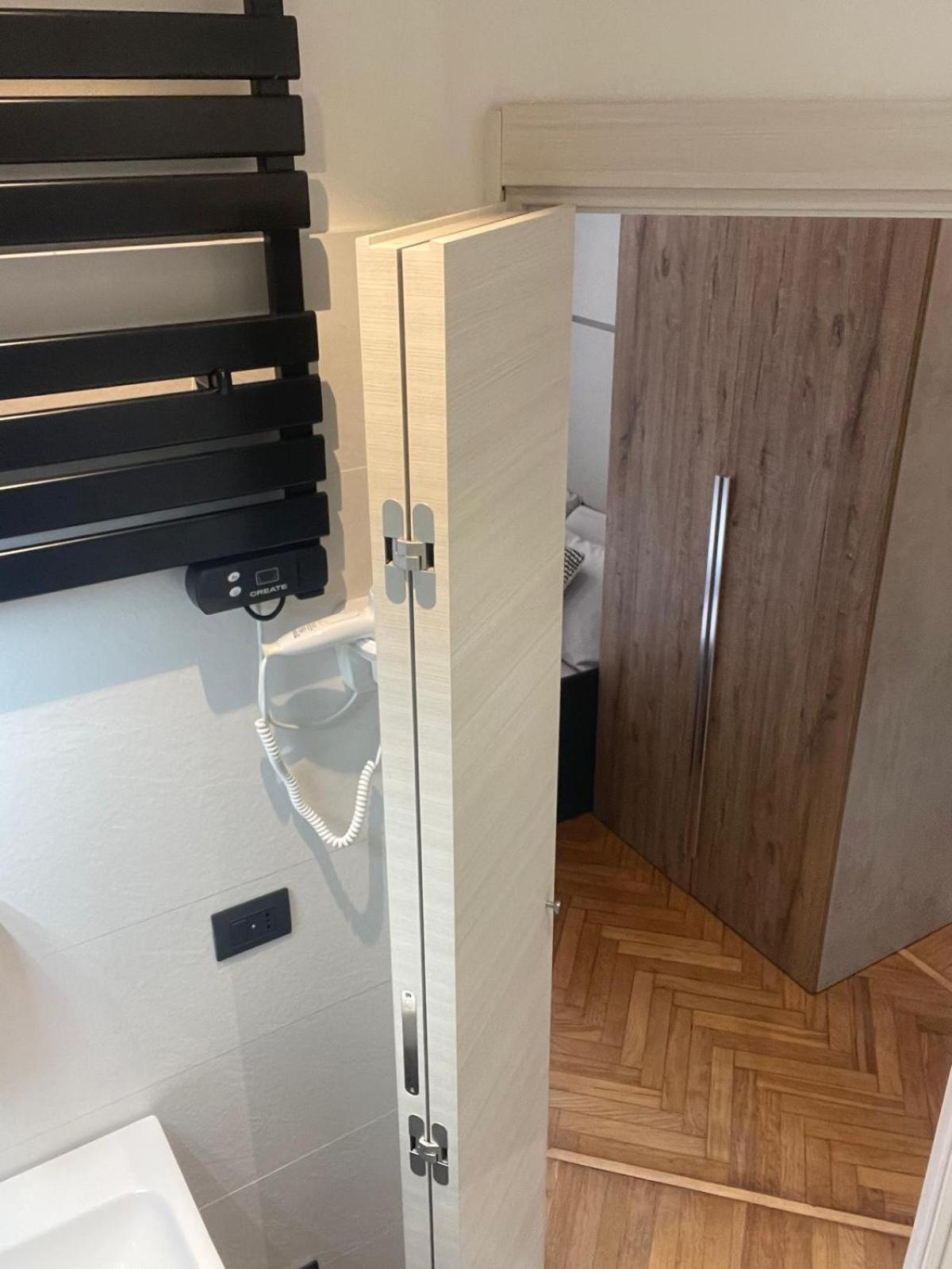 Drooms 4,0 Domotic Smart Self 24H,7 Vicino Treni Porta Susa E Centro Storico Turin Ngoại thất bức ảnh