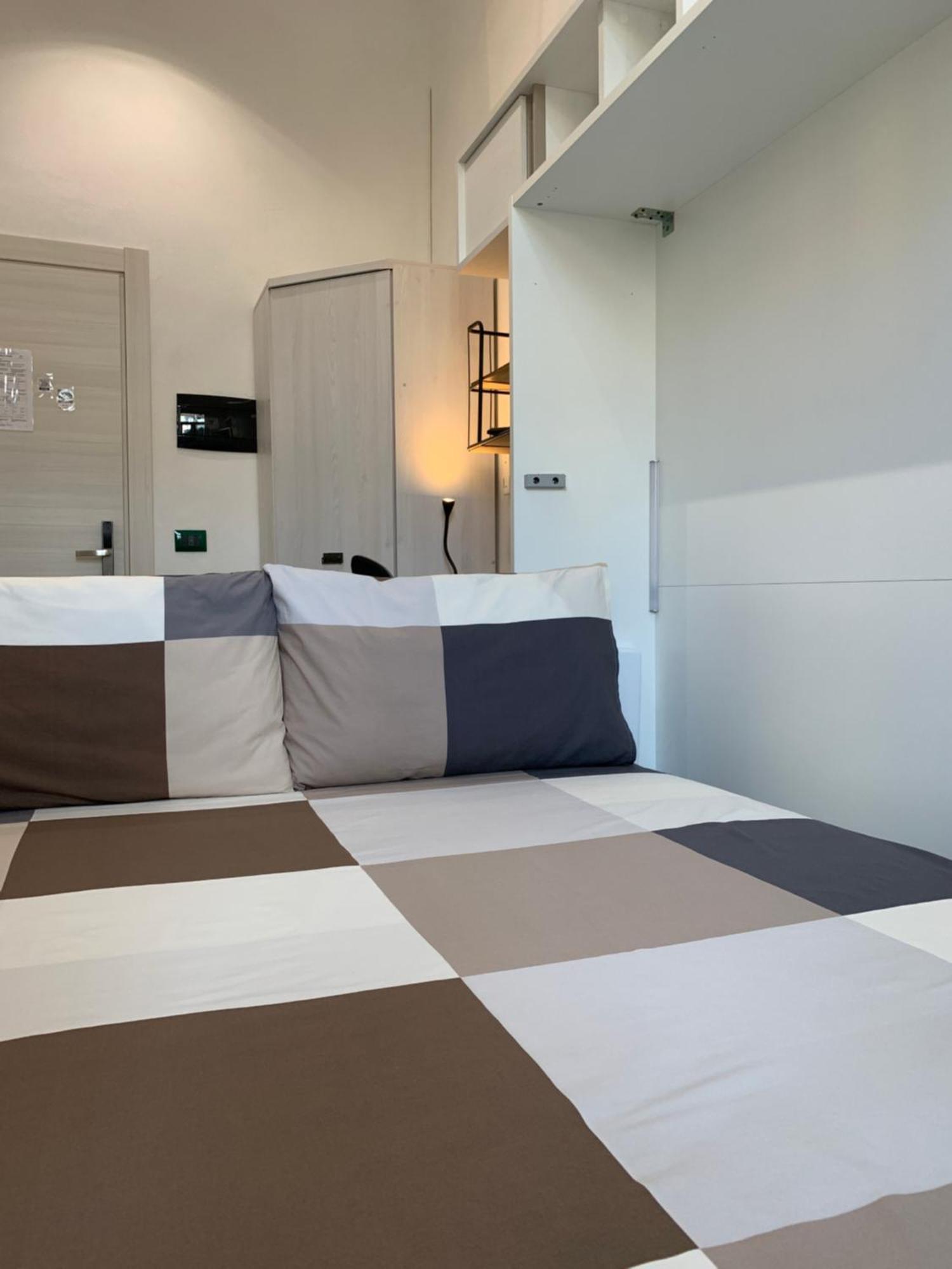 Drooms 4,0 Domotic Smart Self 24H,7 Vicino Treni Porta Susa E Centro Storico Turin Ngoại thất bức ảnh